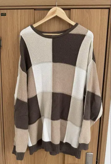 ZARA 체크 무늬 니트 스웨터