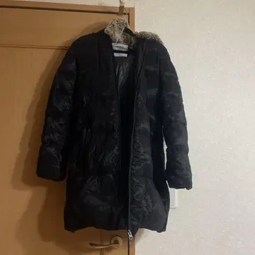 08 proDuct 후드 부착 다운 자켓 블랙