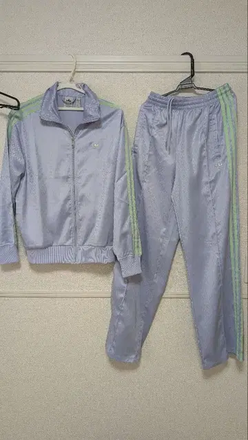 아디다스 오리지널스 연보라 셋업 저지