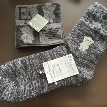 EMPORIO ARMANI 그레이 삭스 25-27cm 타월