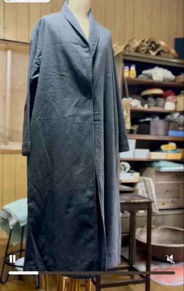 그레이 롱 코트