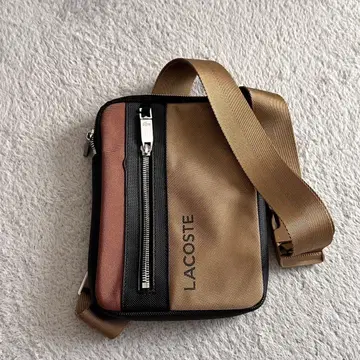 LACOSTE 바디백