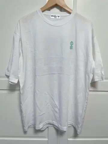 약사의 혼잣말전 자수T셔츠 XL 화이트