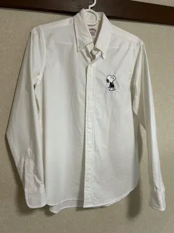 Brooks Brothers 스누피 자수 화이트 셔츠 새상품