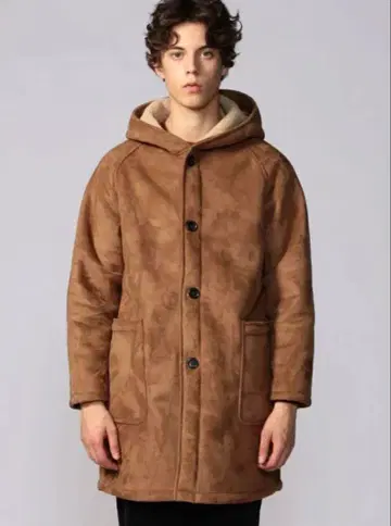 TOMORROWLAND MEN 에코 무스탕 후디드 코트