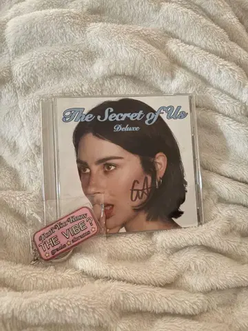 [ 친필 사인 포함 ] 그레이시 에이브람스 Gracie CD 스트랩