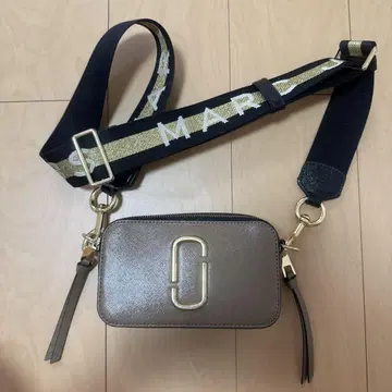 [ 최종 가격 인하 ] Marc Jacobs 베이지 숄더백