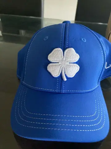 [ 미사용 새상품 ] BLACK CLOVER 파랑 캡 네잎클로버 자수