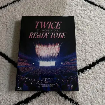 TWICE 5TH WORLD TOUR READY TO BE