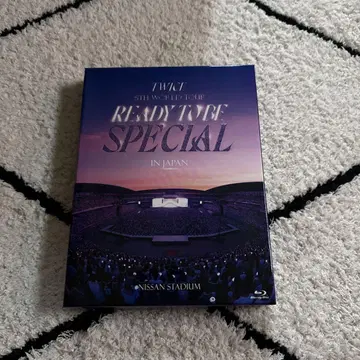 TWICE 5TH WORLD TOUR READY TO BE SPECIAL