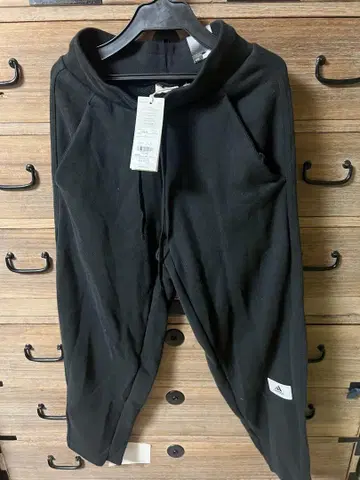 adidas 블랙 조거 팬츠 IJ8444 미사용 새상품 택 포함