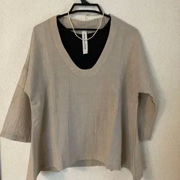 NOUVELLES DU PARADIS 베이지 U넥 7부 소매