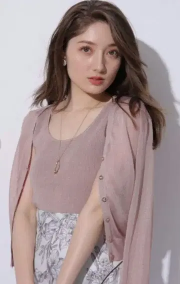 이너 시어 가디건 앙상블 아푸와이저 리셰