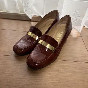 cavacava 브라운 에나멜 로퍼