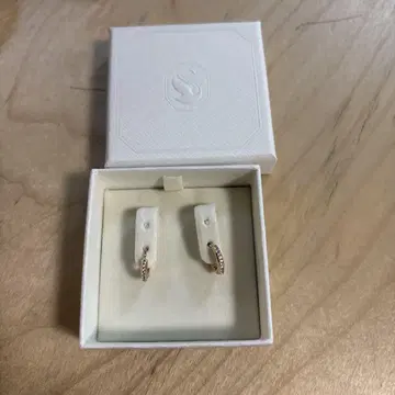 스와로브스키 후프 귀걸이