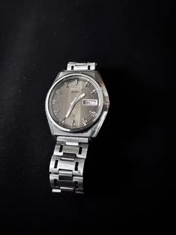 SEIKO 자동 와인딩 시계 그레이