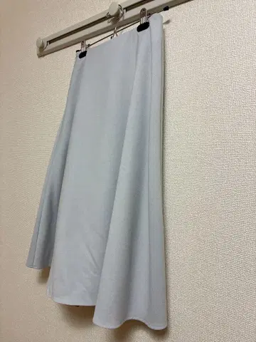 플레어 롱 스커트 '담백한 블루
