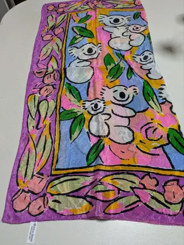 KEN DONE 코알라 패턴 실크 스카프