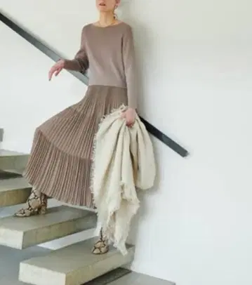 띠어리 이소재 도킹 원피스