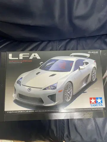 타미야 1/24 렉서스 LFA 프라모델