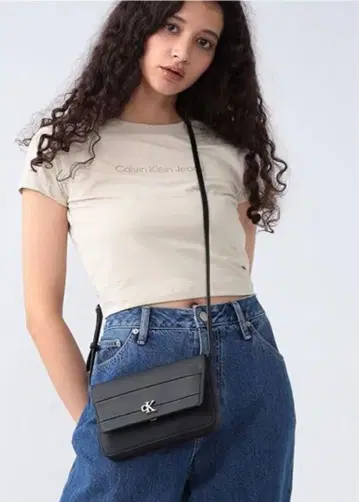 Calvin Klein 숄더백 블랙