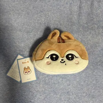 IVE minive DAL-E 파우치