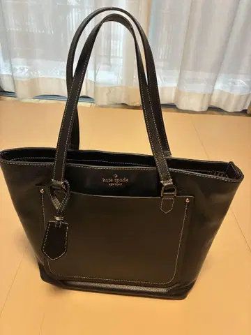 Kate Spade 블랙 가죽 토트백
