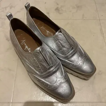 긴자 카네마츠 실버 로퍼 24.5cm