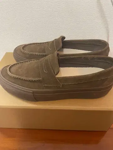 STANCLAN 브라운 로퍼 스웨이드