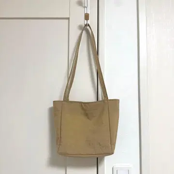 she saia that 토트백