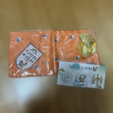 나니와노니와 in 아시아 반다나 석 캔뱃지