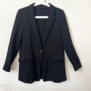 블랙 노카라 자켓 싱글 버튼