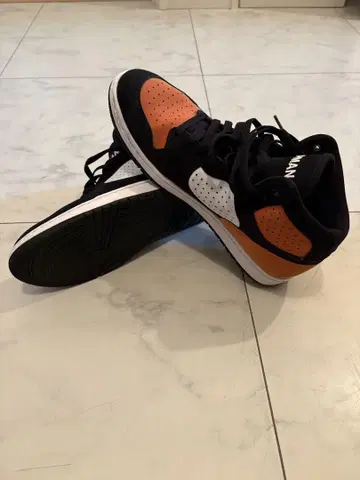 Jordan 스니커즈 US 11 오렌지/블랙/화이트
