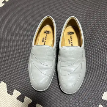 HUSH PUPPIES 그레이 신발