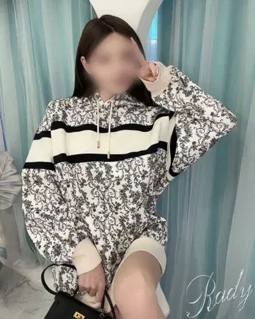 Rady 후디 다마스크 플라워 무늬