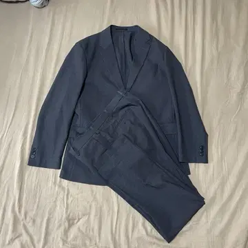 컨디션 최상 UNIQLO 유니클로 감동 수트 셋업 그레이 M
