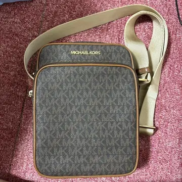 MICHAEL KORS 숄더백 브라운