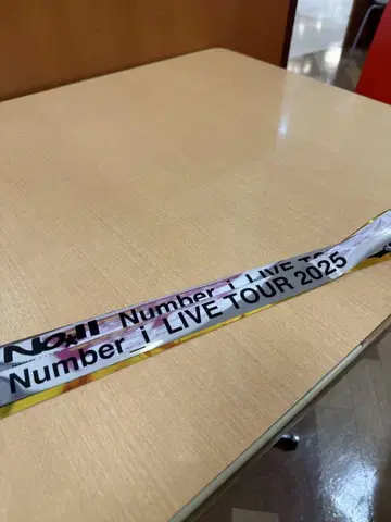 Number 1 LIVE TOUR 2025 은색 테이프