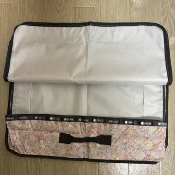 마이멜로디 꽃무늬 트래블 파우치
