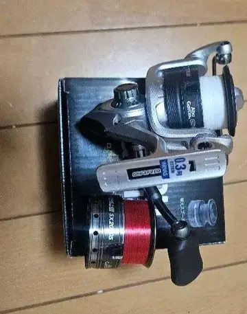AbuGarcia Cardinal III SX 2000S 스피닝 릴