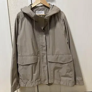 BAYFLOW 후드 부착 베이지 마운틴 후드티