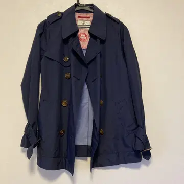AIGLE 네이비 숏 위드스토퍼