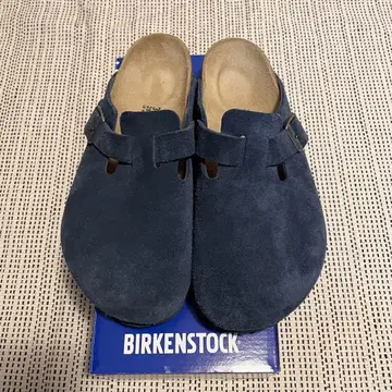 BIRKENSTOCK 보스턴 네이비 39 애로우즈 별주 컬러