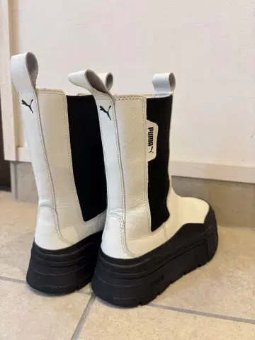 PUMA 사이드 고어 부츠 화이트/블랙
