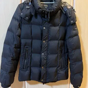 TATRAS 블랙 다운 자켓 후드 부착