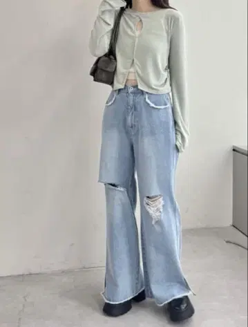 kastane 컷 아웃 리브 티셔츠