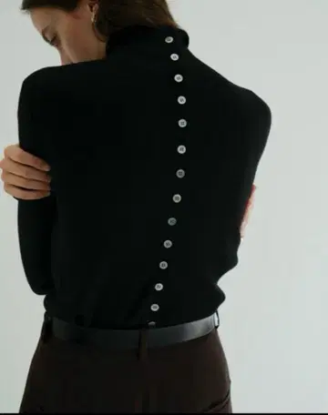 CLANE W FACE BUTTON KNIT TOPS 클라네