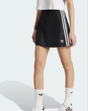 adidas 미니 스커트 블랙