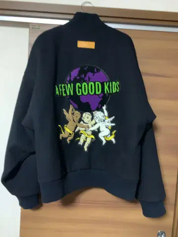 a few Goodkids 바시티 자켓 L 사이즈 새상품급