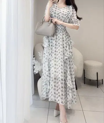 milybilet 꽃무늬 사이드 프릴 V넥 시어 원피스